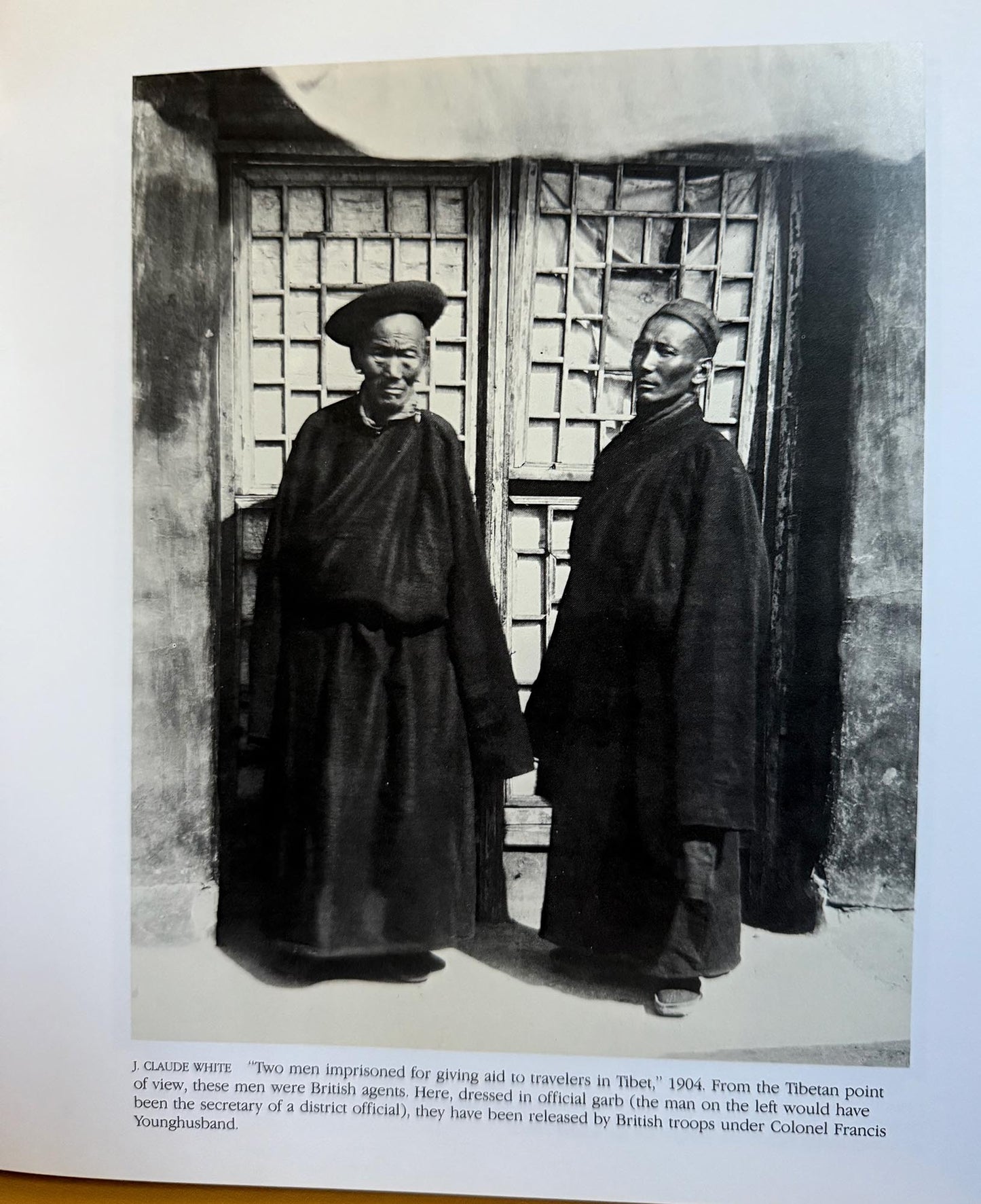 Tibet: The Sacred Realm. Photographs 1880-1950.