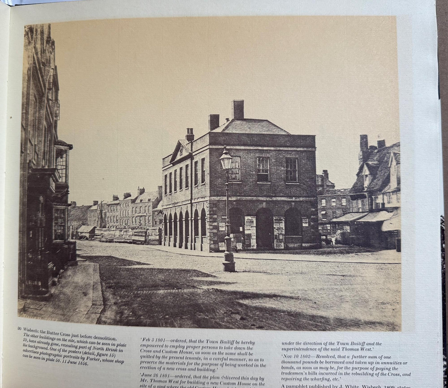 Smith, Samuel. Victorian Townscape: The Work of Samuel Smith. 1850s photographs.