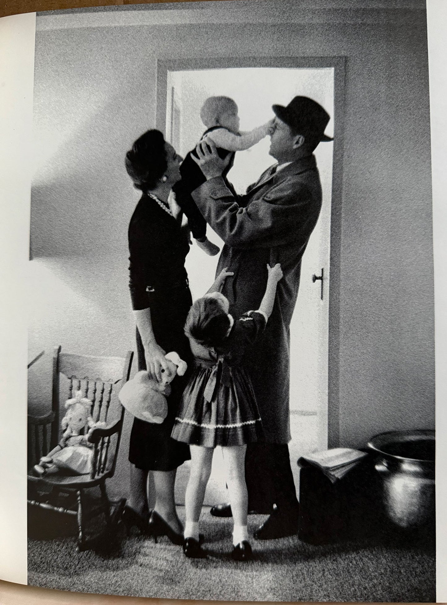 Arnold, Eve. Flashback! The 50's by Eve Arnold.