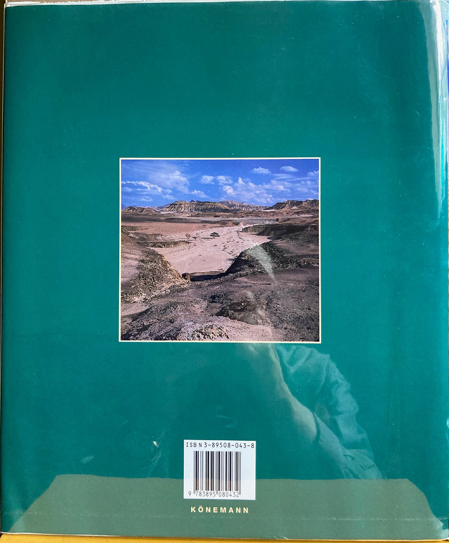 Heidelauf, Christof.  Desert: The Colour of Egypt. Text and Photographs by Christof Heidelauf.