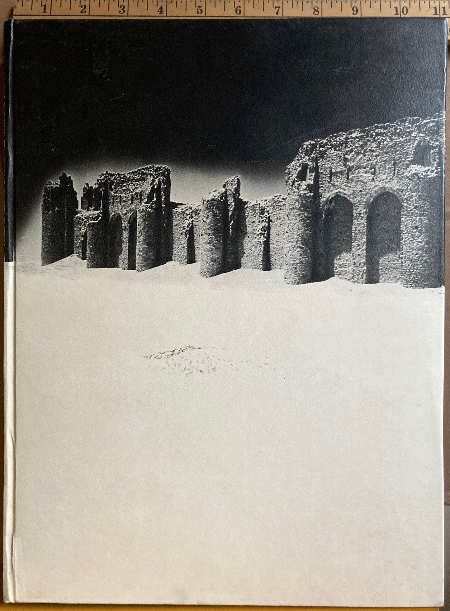 Beny, Roloff. The Pleasure of Ruins. Photographs by Roloff Beny. Text by Rose Macaulay selected and edited by Constance Babington Smith.