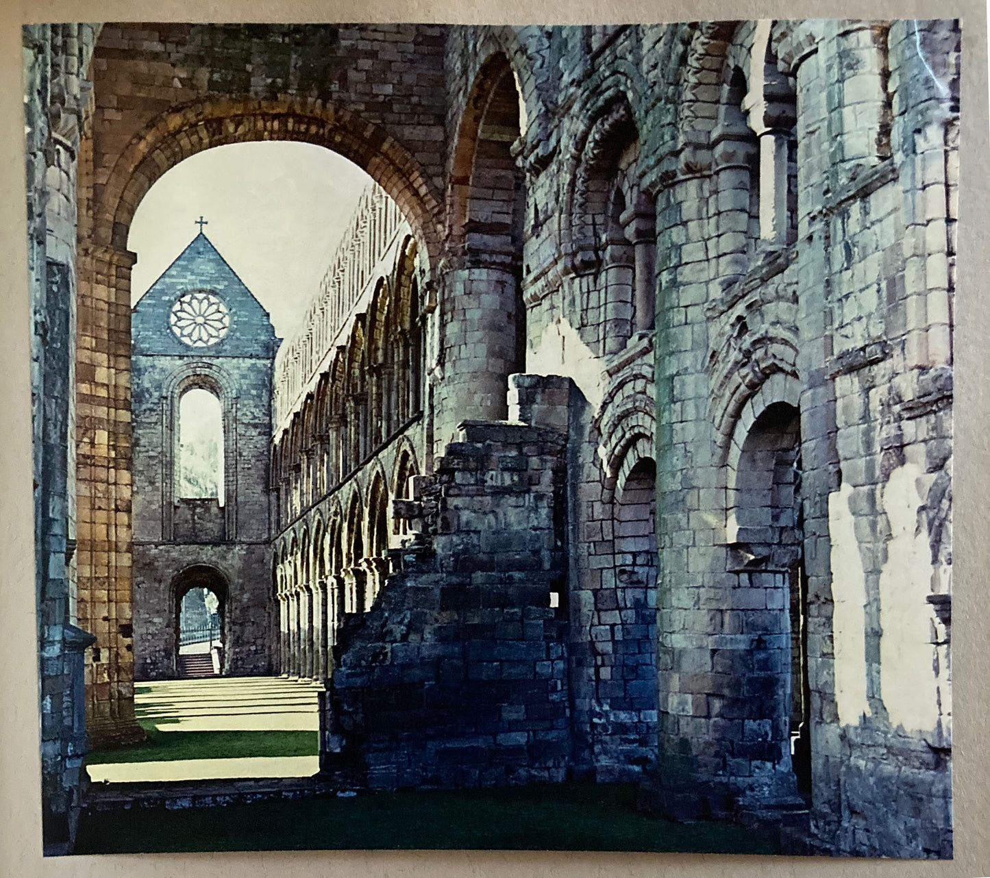 Beny, Roloff. The Pleasure of Ruins. Photographs by Roloff Beny. Text by Rose Macaulay selected and edited by Constance Babington Smith.