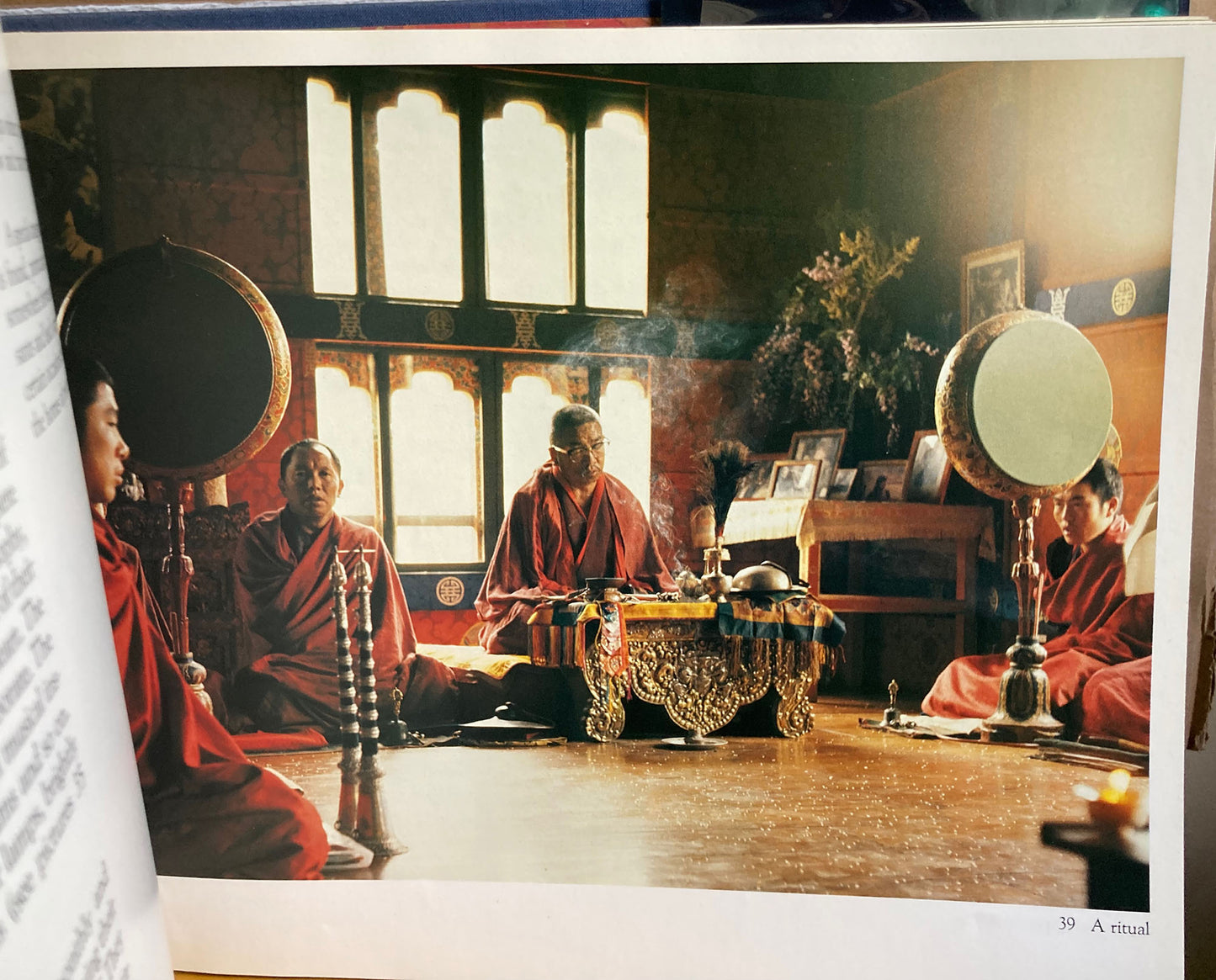 Bhutan: A Kingdom of the Eastern Himalayas. First edition. Photos by Guy van Strydonck.