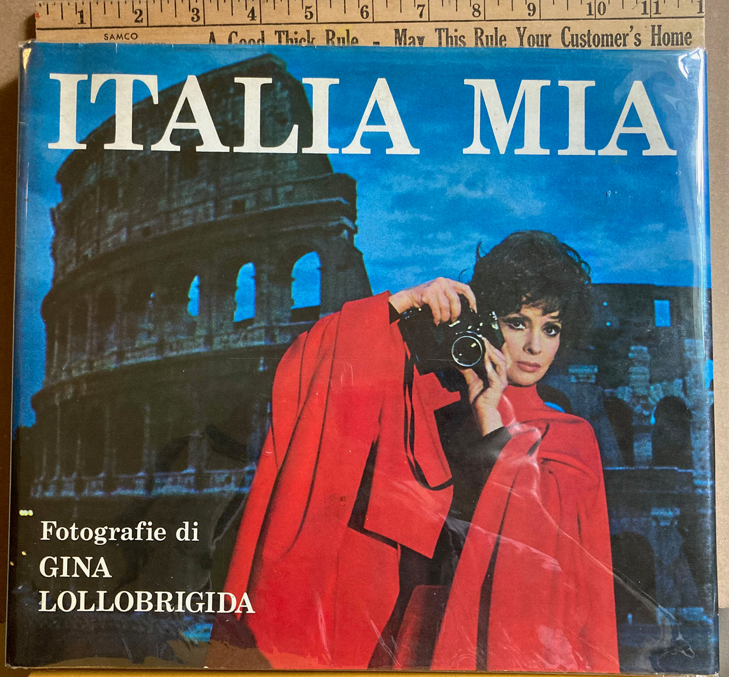 Lollobrigida, Gina. Italia Mia by Gina Lollobrigida. First? Italian ediiton.