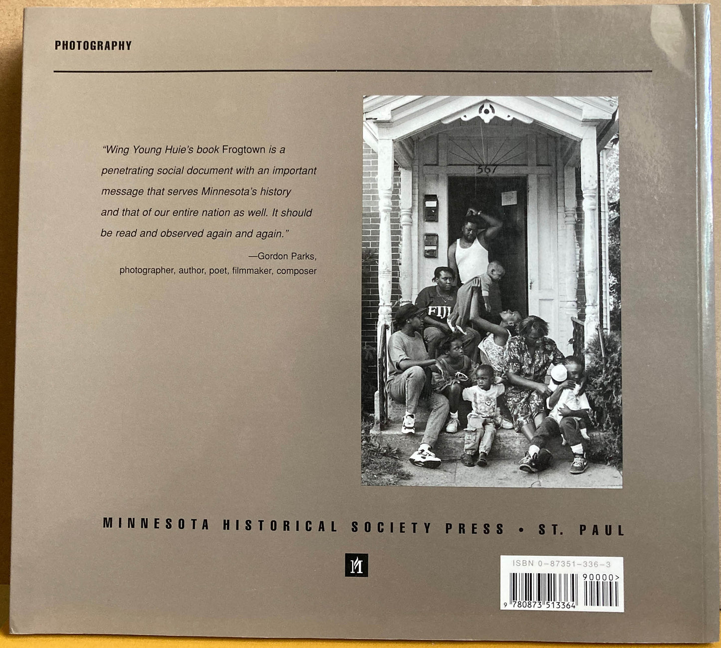 Huie, Wing Young. Frogtown: Photographs and Conversations in an Urban Neighborhood by Wing Young Huie.