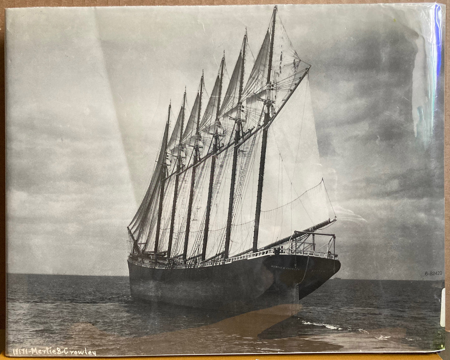 Stebbins, N.L. Steamers, Schooners, Cutters & Sloops: Marine Photographs of N.L. Stebbins Taken 1884 to 1907.