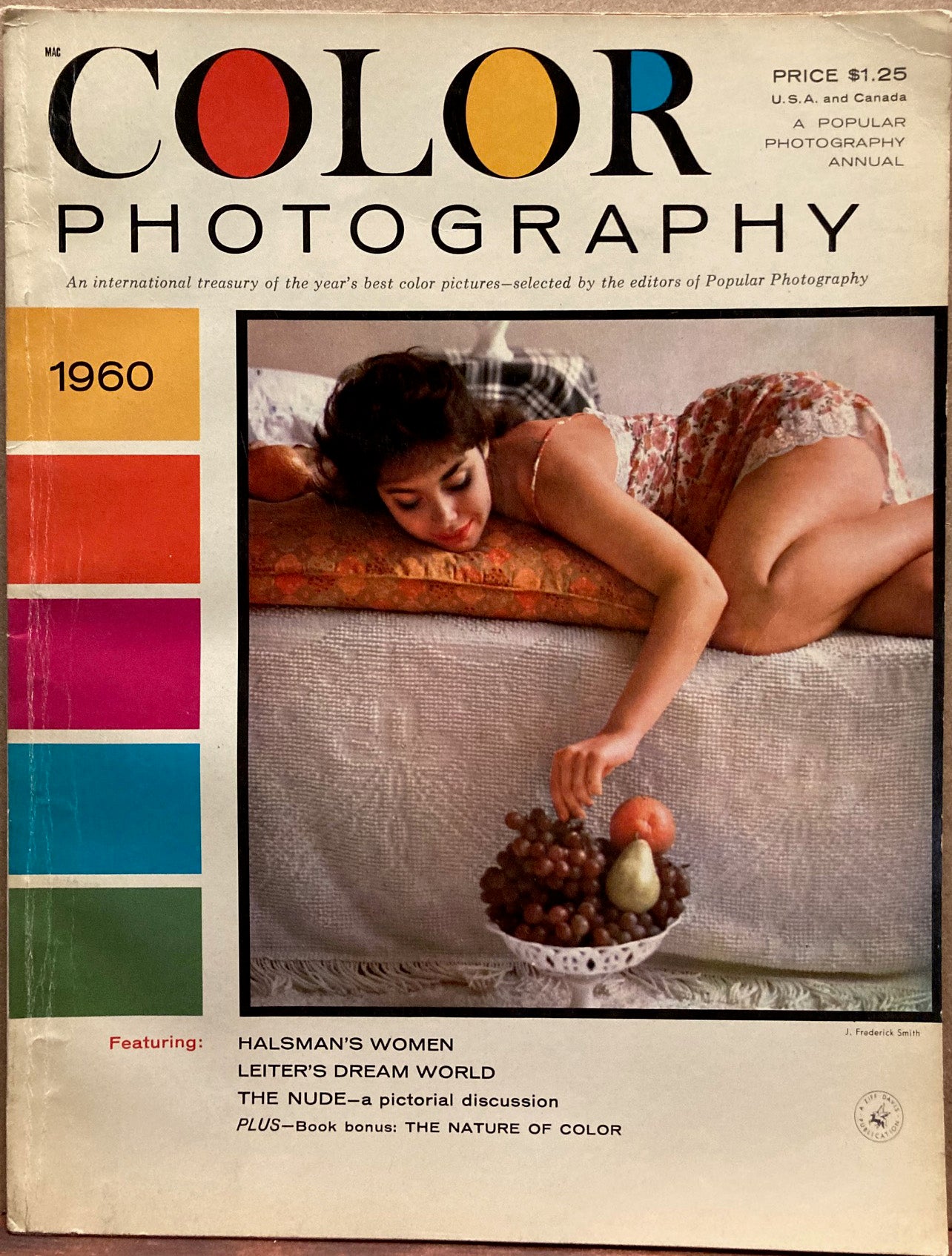 Annuals. Color Photography 1960. An international treasury of the year's best color pictures--selected by the editors of Popular Photography.