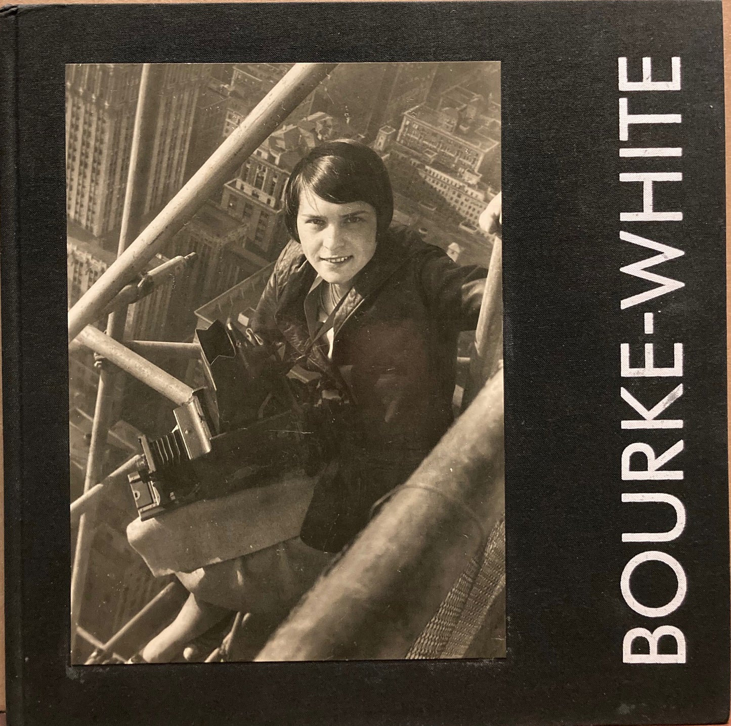 Bourke-White, Margaret. Bourke-White by Vicki Goldberg.